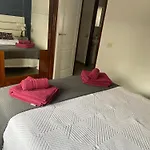 Piso Familiar De 3hab Con Piscina En Apartamento