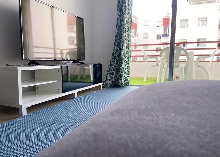 Apartamento Piso Familiar De 3hab Con Piscina En *