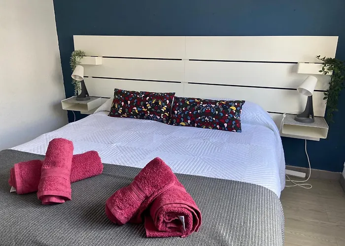 Piso Familiar De 3hab Con Piscina En Apartamento